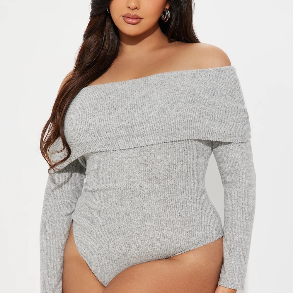 Fashion Nova Off-Shoulder Ribbed Bodysuit in Light Gray